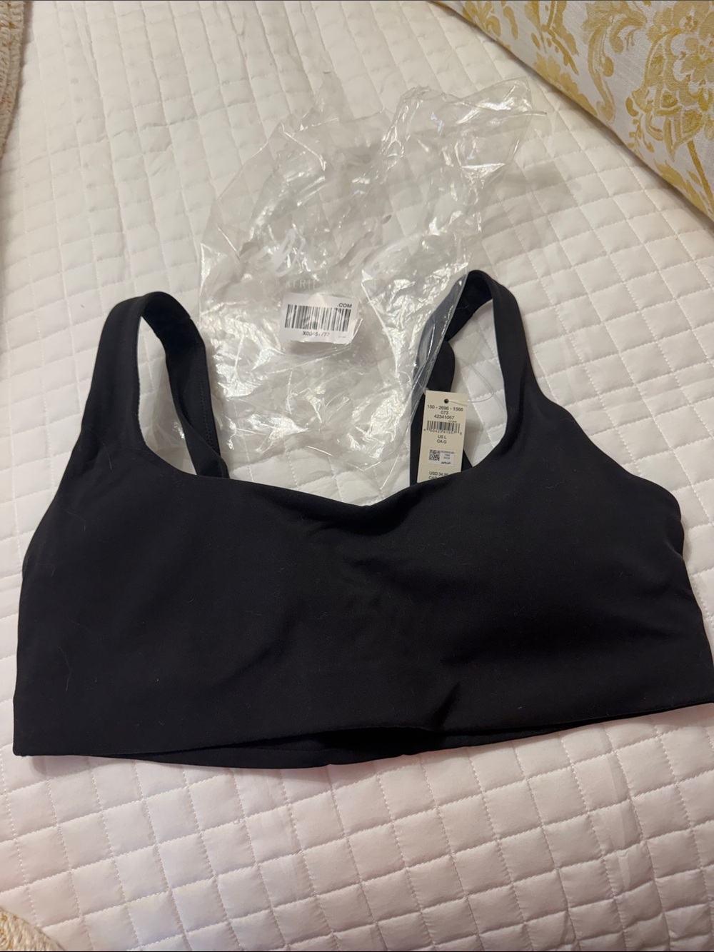 OFFLINE by Aerie Real Me XTRA
Classic Black New With Tags Sports Bra Sz Large